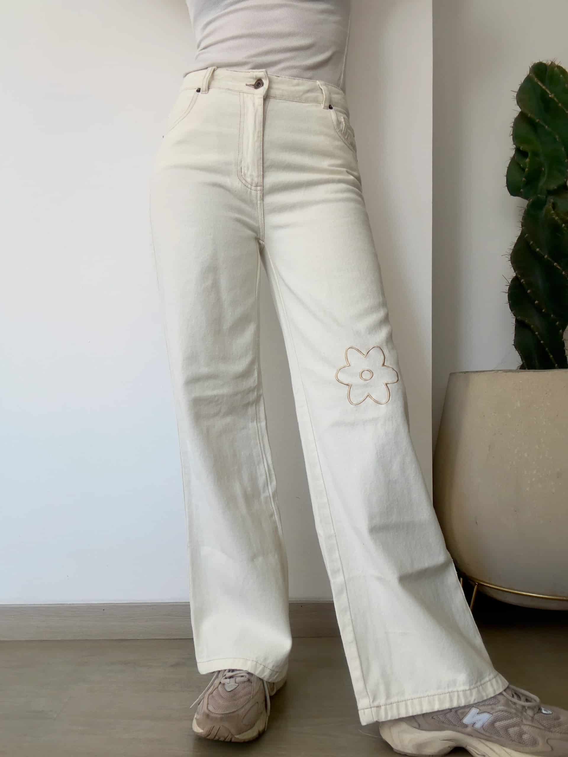 Jeans Flor Bordada Crudo - miniatura 8