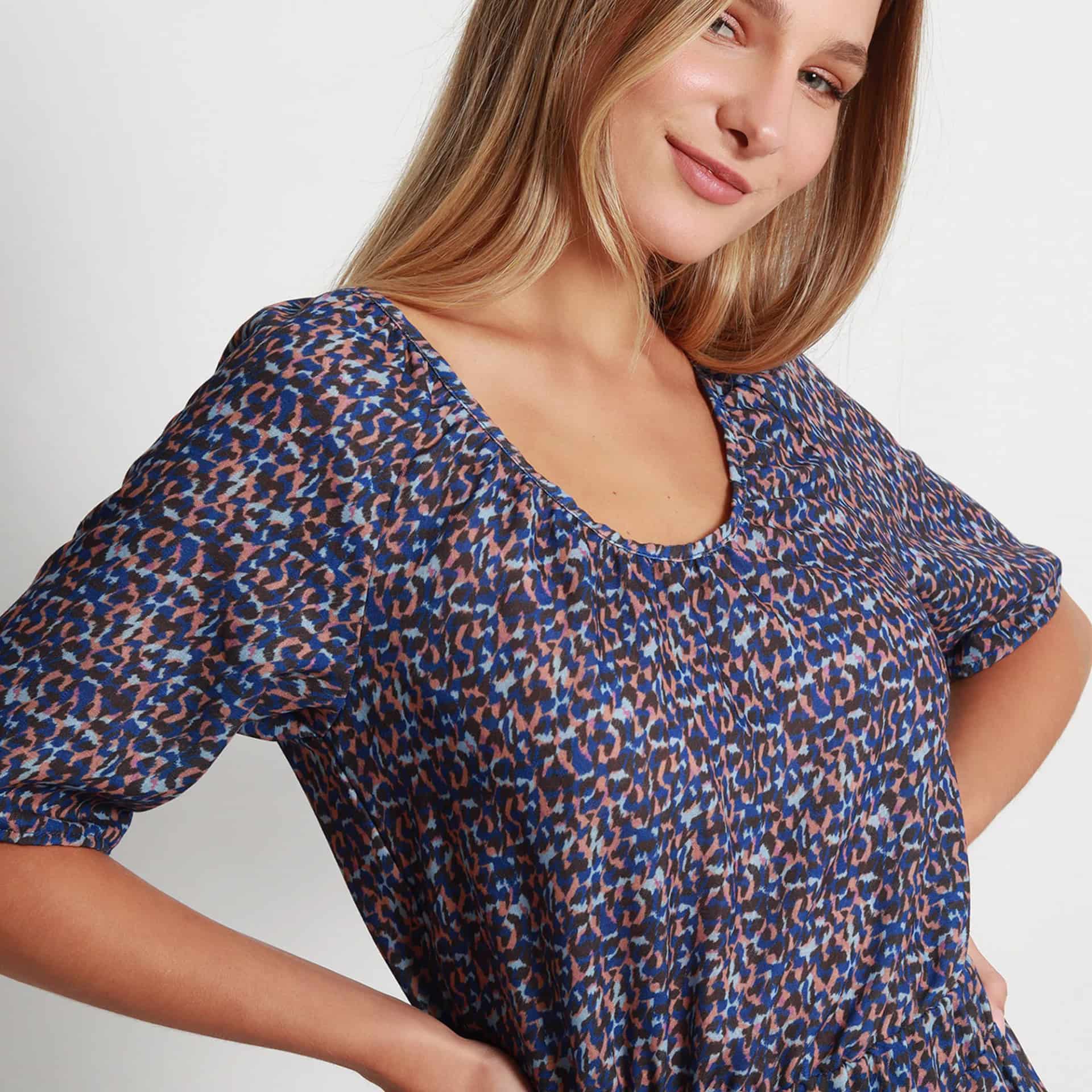Vestido Cuello U Manga Corta - miniatura 3