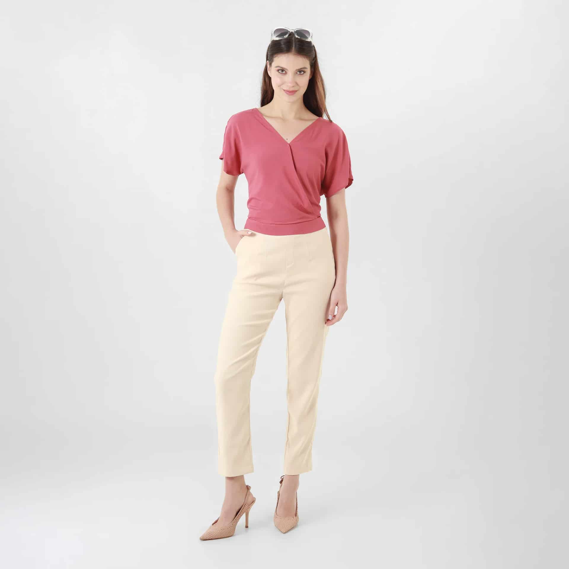 Blusa Cuello  En V Manga Corta - miniatura 4