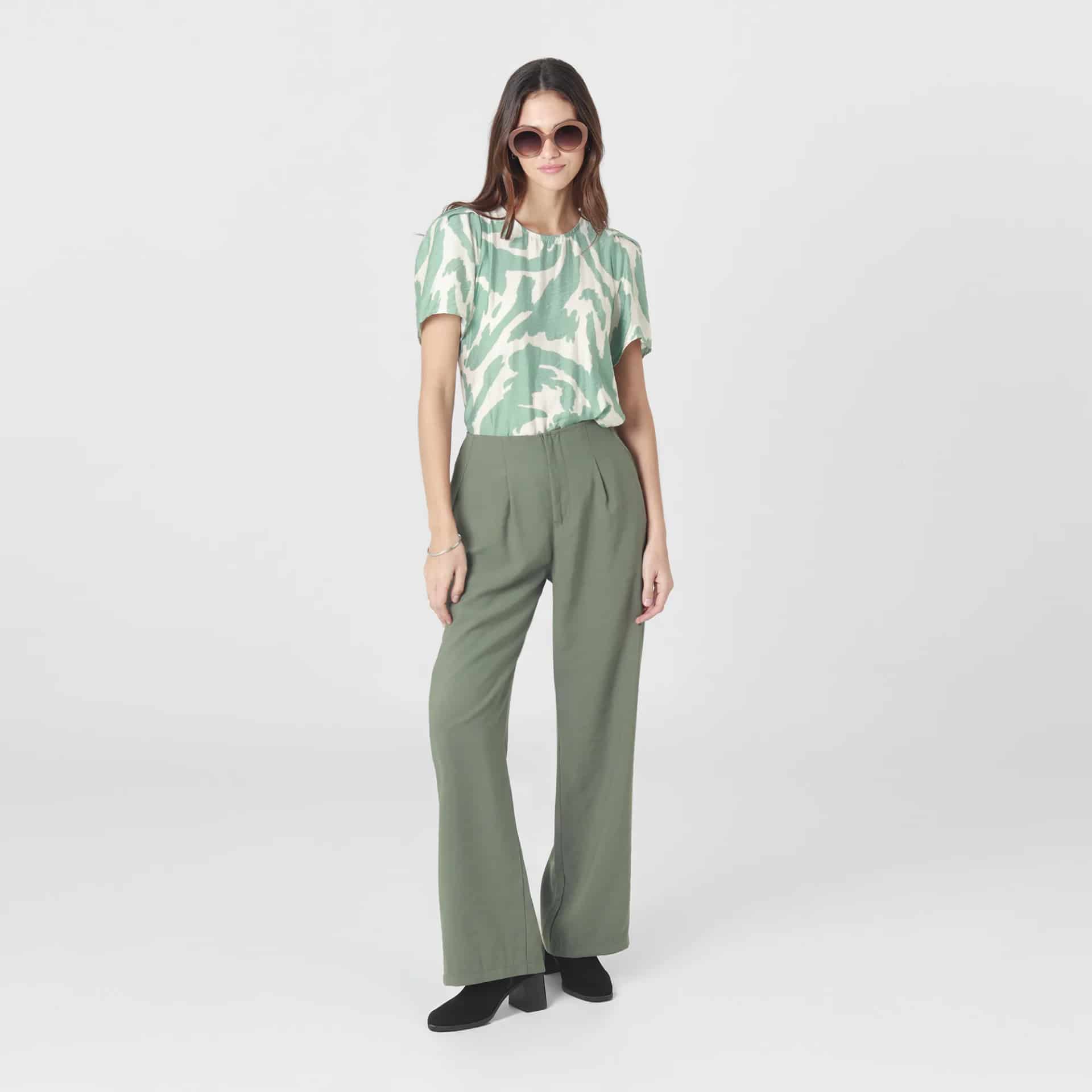 Pantalon Tiro Medio Bota Flare - miniatura 1