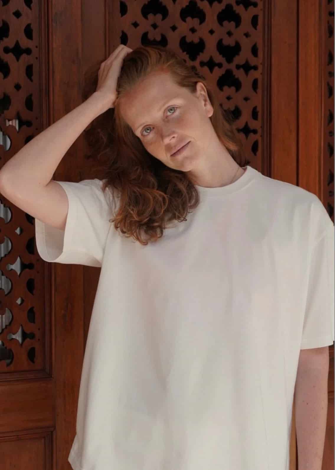 Camiseta Básica Blanca - miniatura 3
