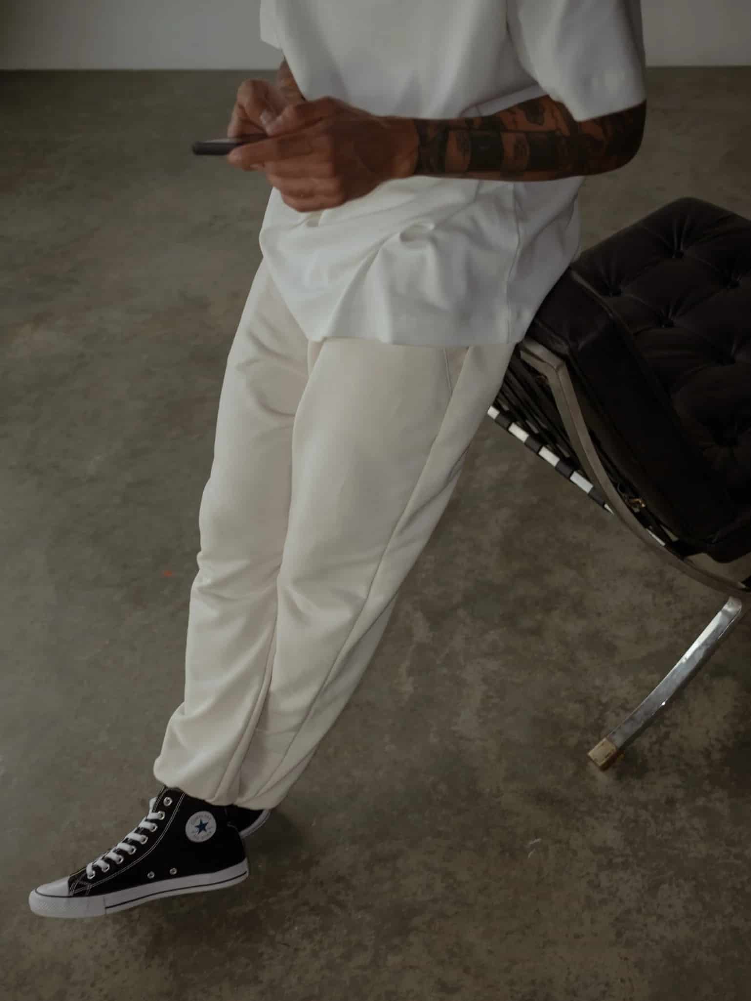 MEN MINIMAL JOGGER - CREAMY - miniatura 8