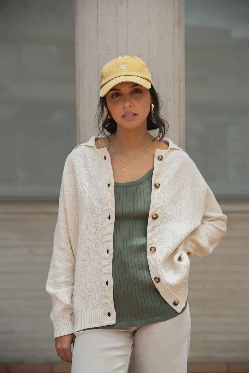Cardigan Polo Tejido Crema - miniatura 1