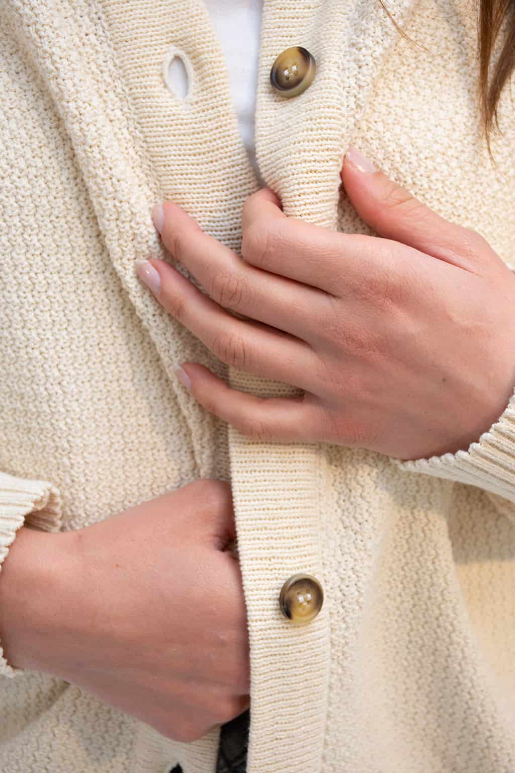 Cardigan Polo Tejido Crema - miniatura 5