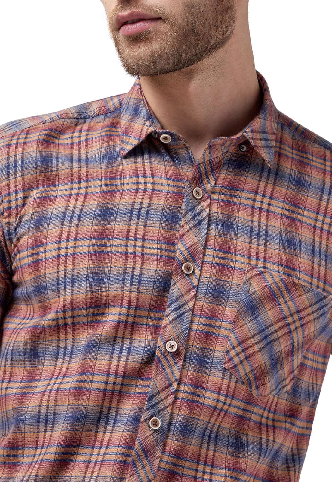 Camisa leñadora camel con rayas rojas y azules un bolsillo