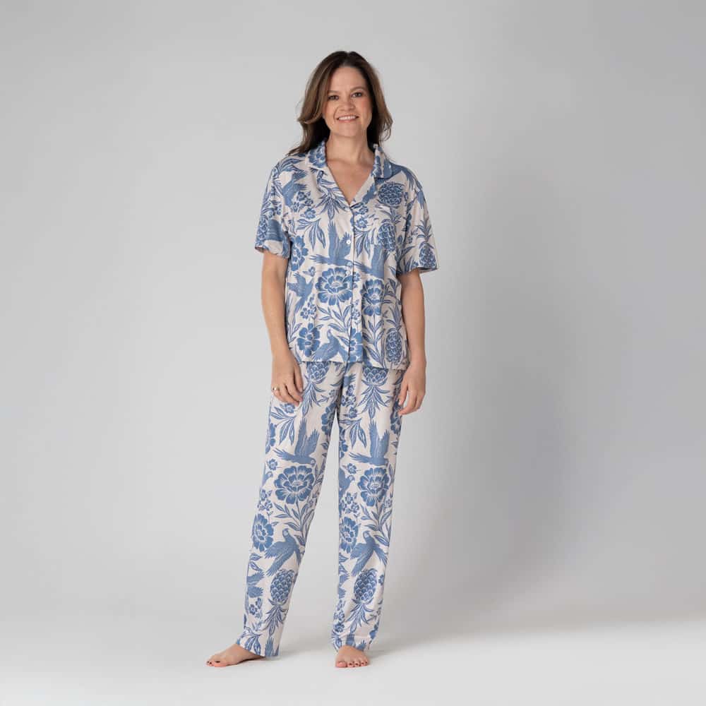 Conjunto de Pijama Pantalón Largo Trópico Azul.