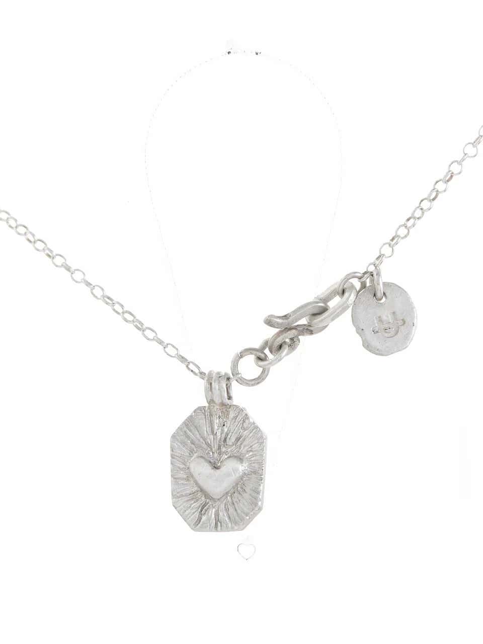 CARVED HEART NECKLACE