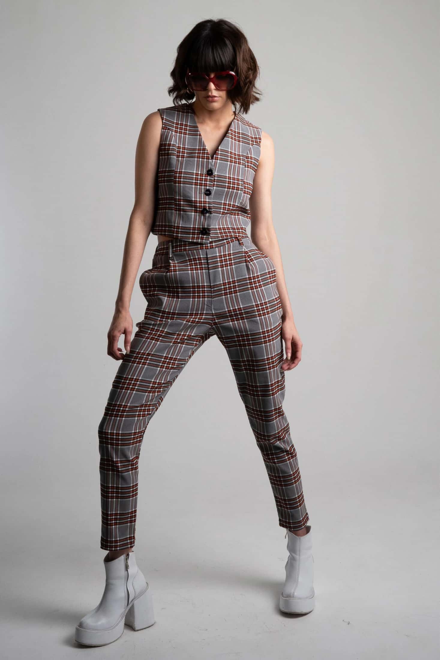 Chaleco y Pantalón Chaplin Cuadros Gris