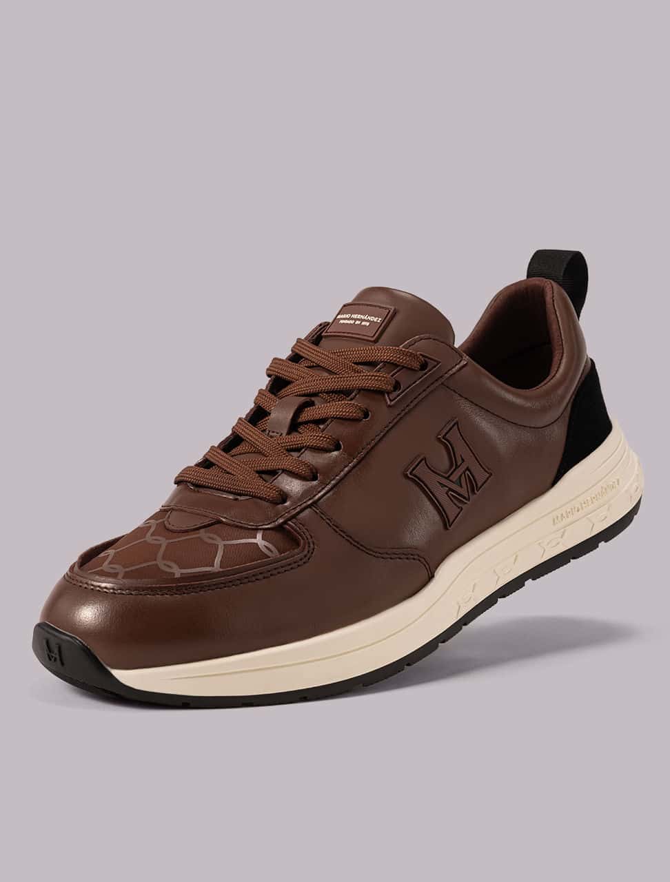 Tenis Astro M Cedro