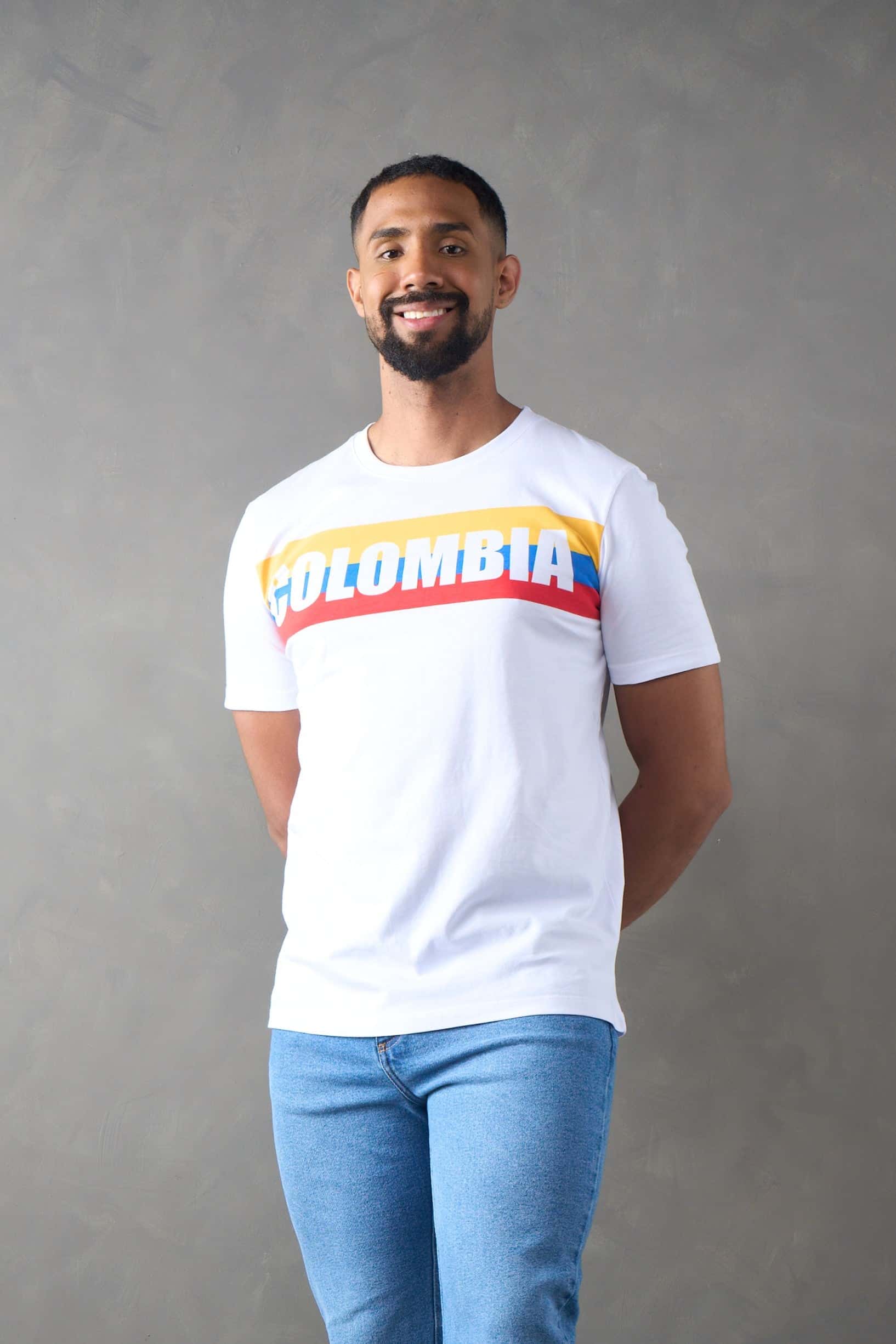 Camiseta blanca cuello redondo edición Colombia