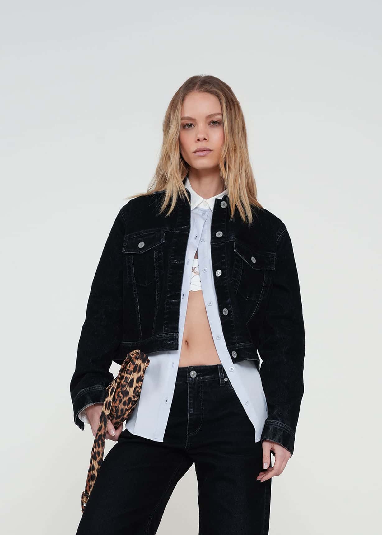 Chaqueta corta en denim