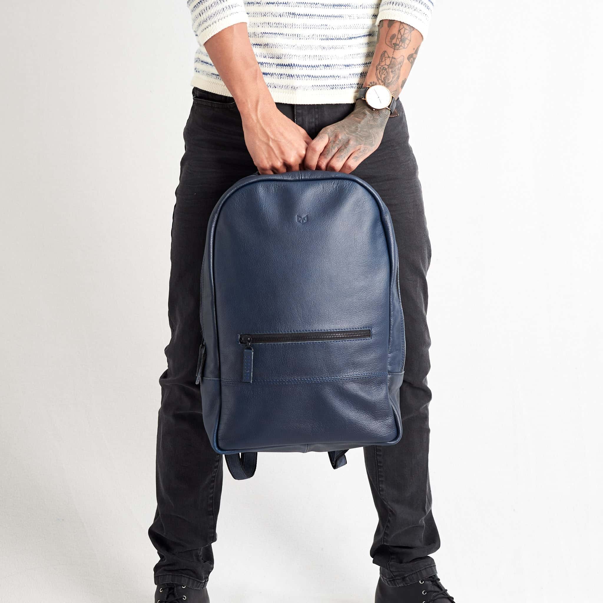 Bisonte Backpack · Navy