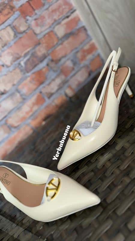 TACONES VALENTINO ENCHAPE DORADO