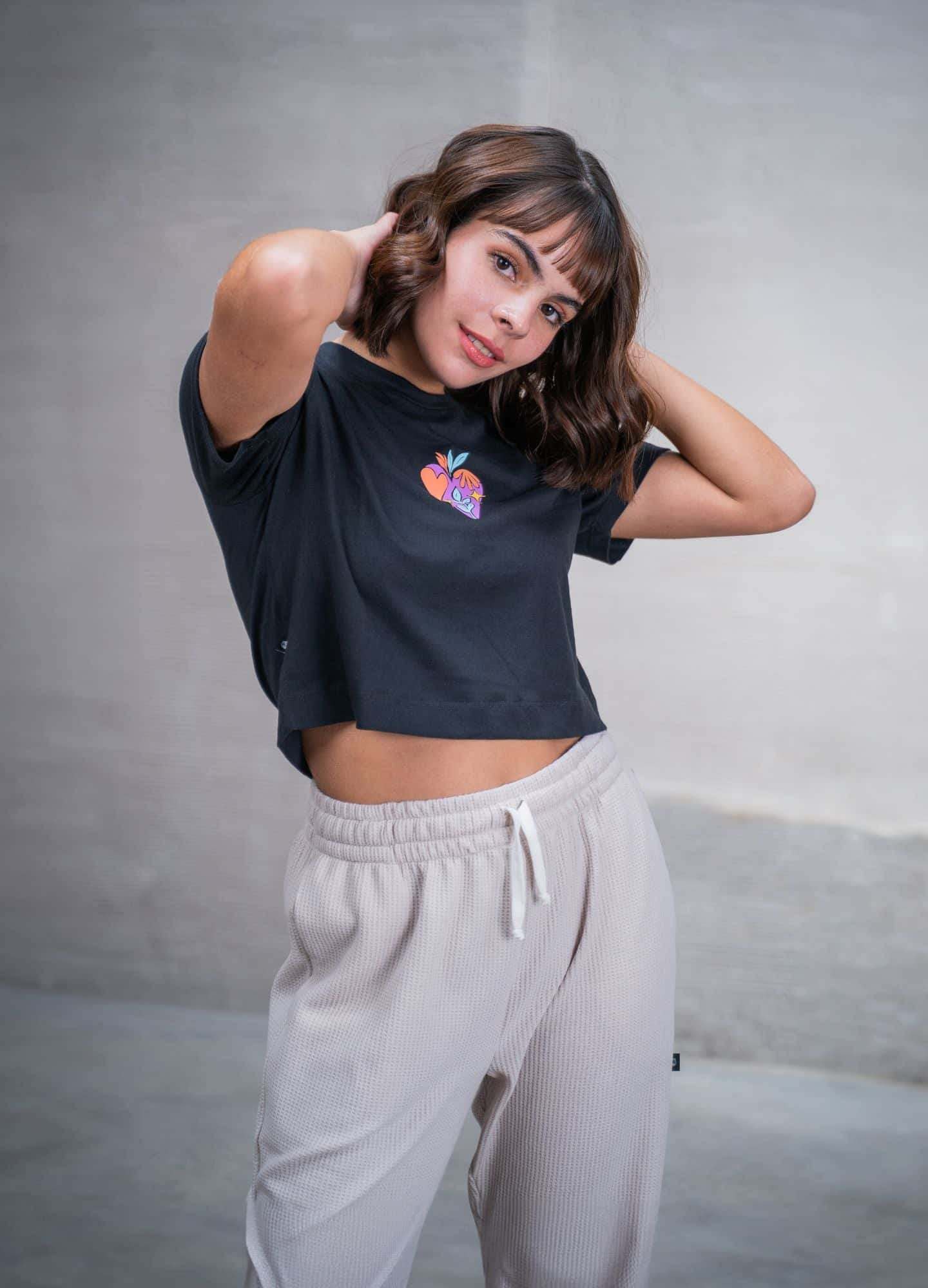 Crop Top Corazón Caótico – Negro