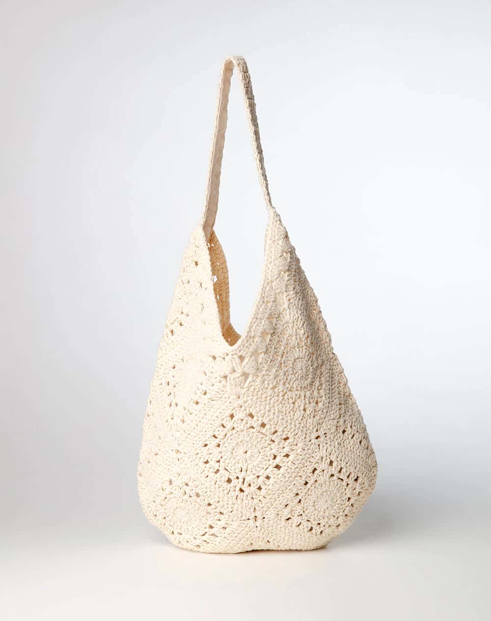 Bolso hobo tejido tipo crochet crudo mujer