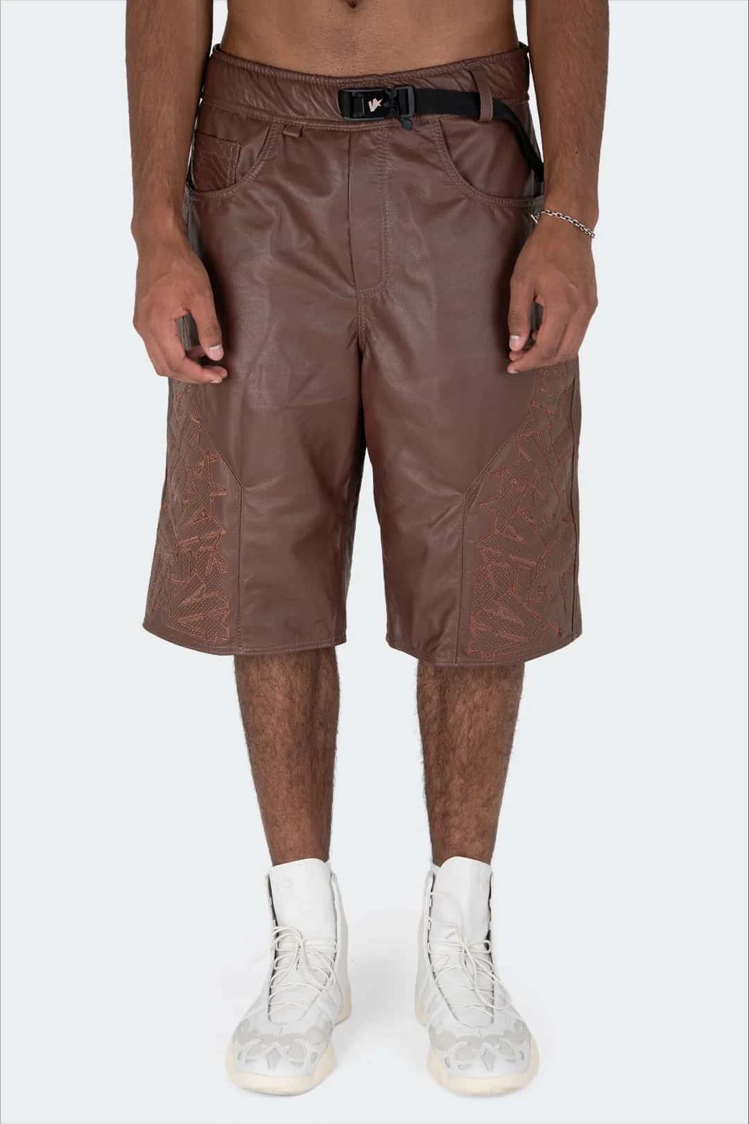 VENENO SHORT CUERO BROWN SHEATH