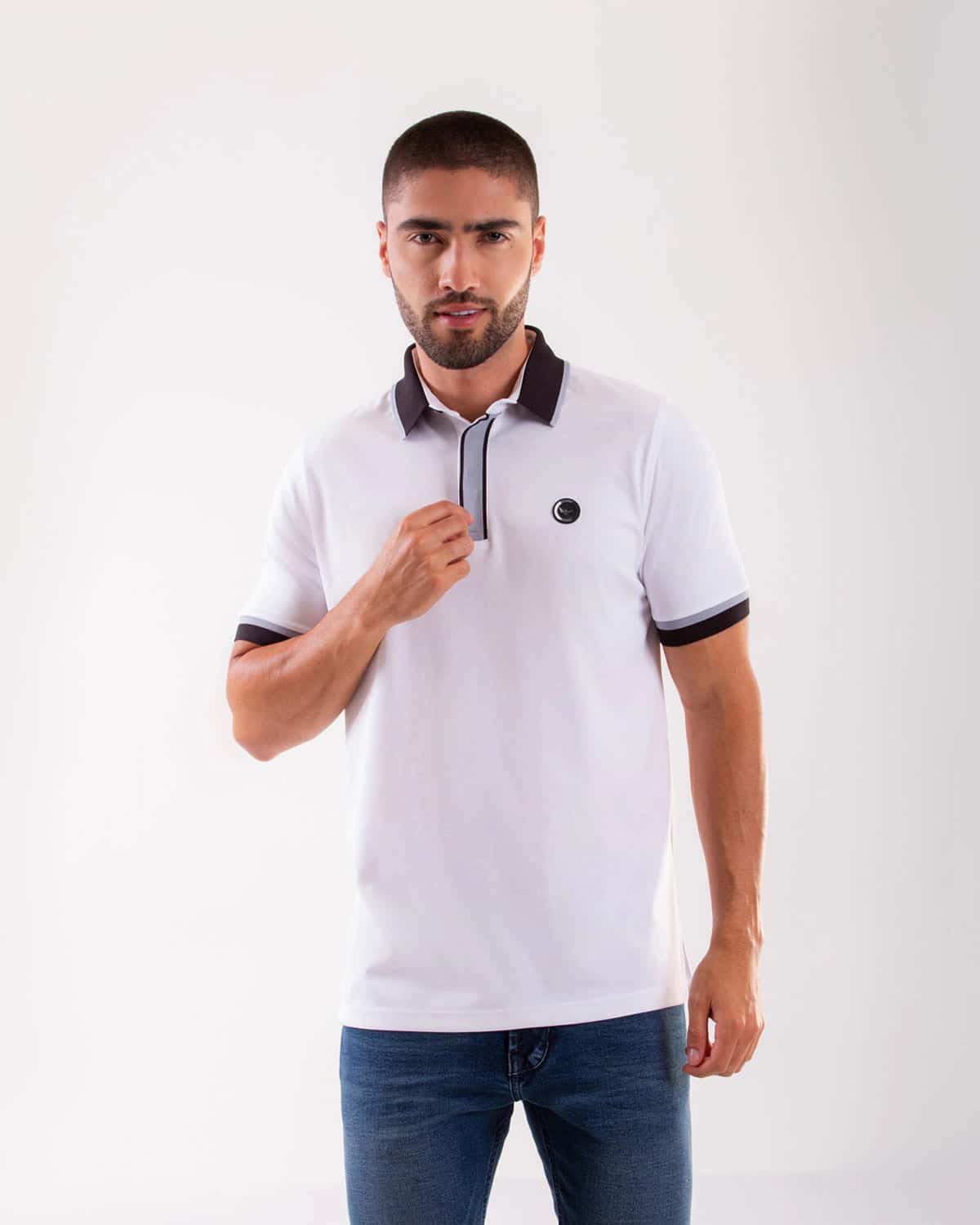Polo blanca para hombre