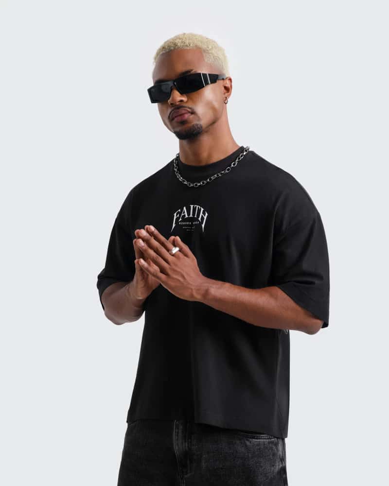 Camiseta Negra Oversize Eternal Faith - miniatura 3