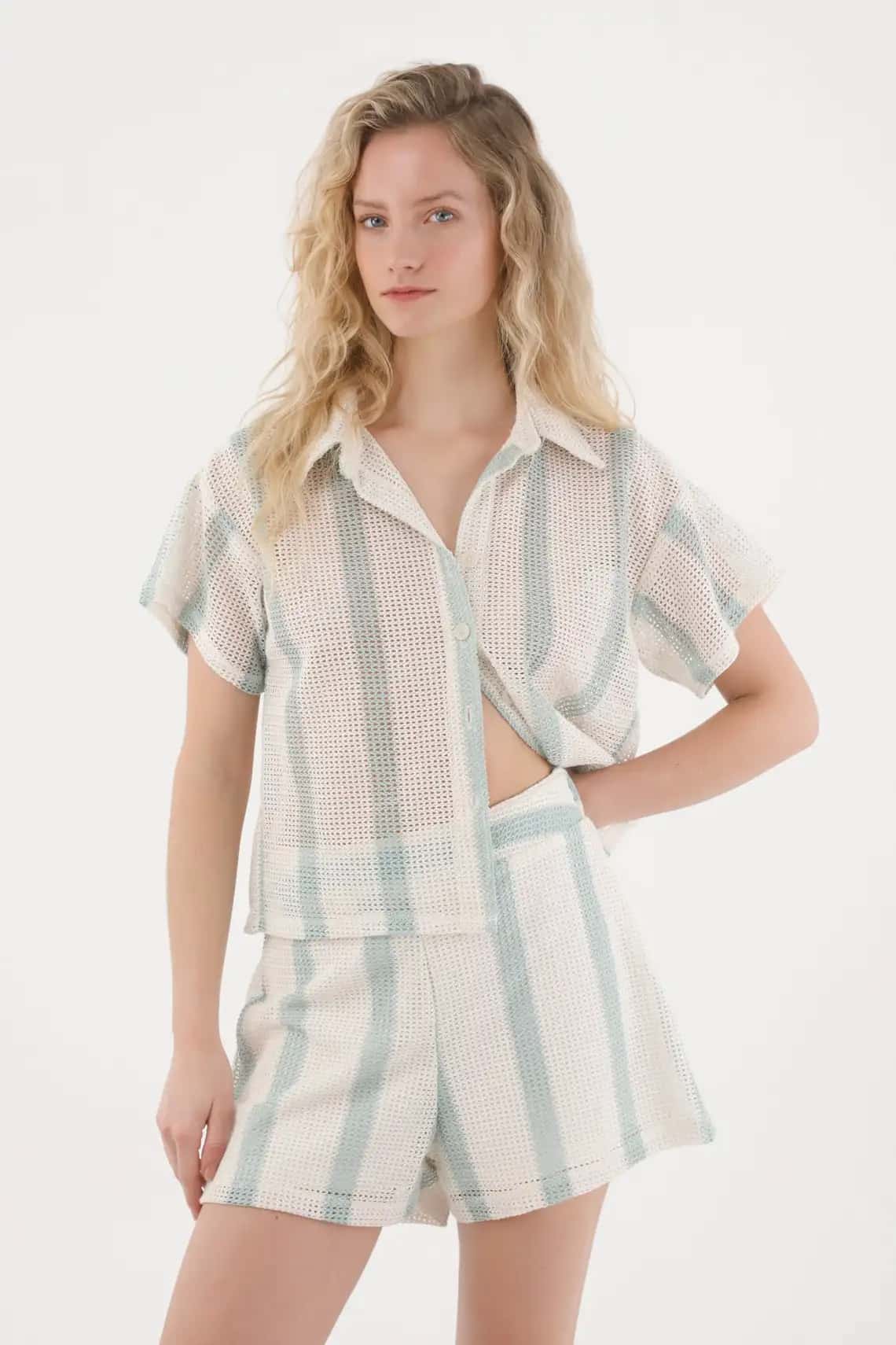 Camisa tejida con rayas para mujer