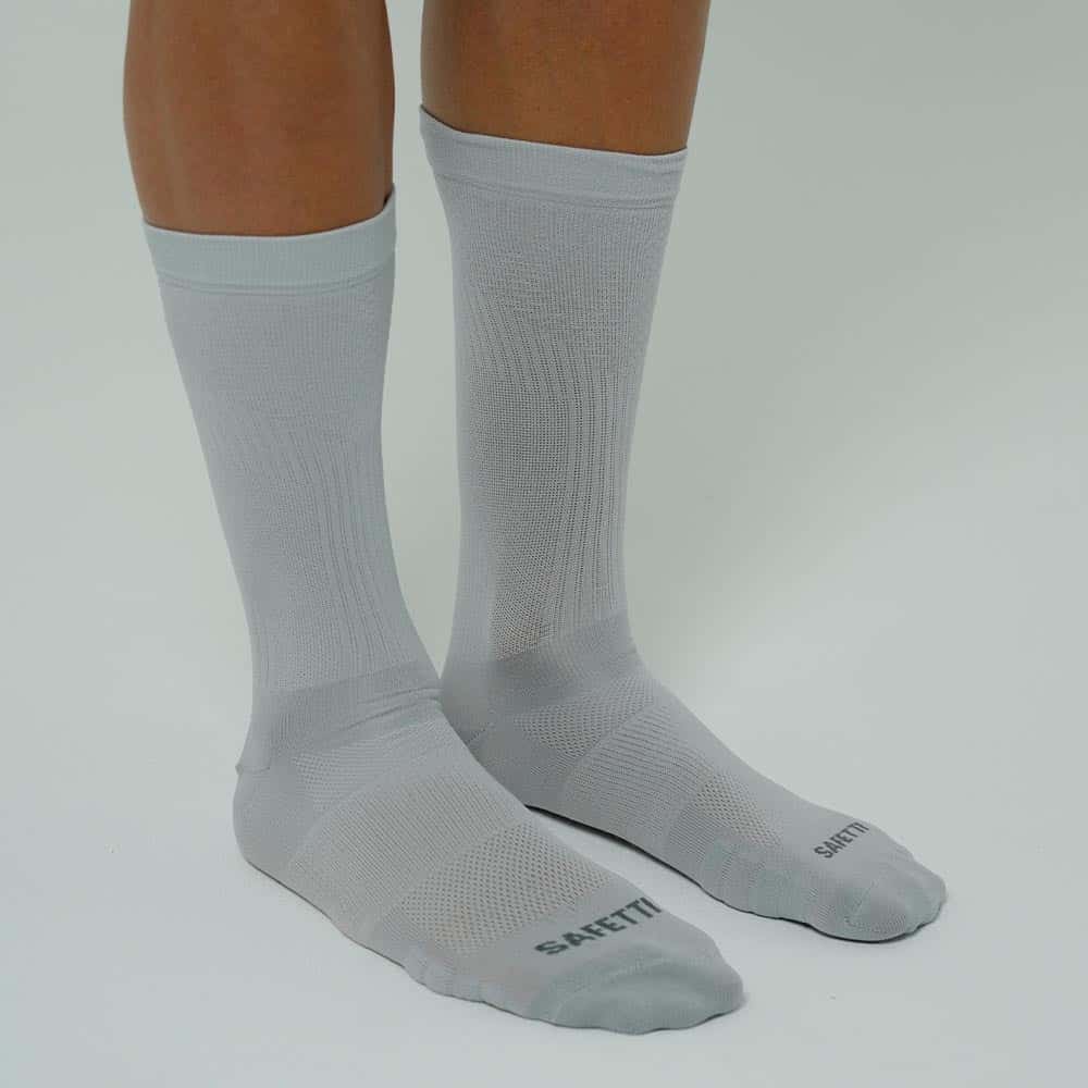 MEDIAS RUNNING PIERNA ELÁSTICA 8" GRIS UNISEX