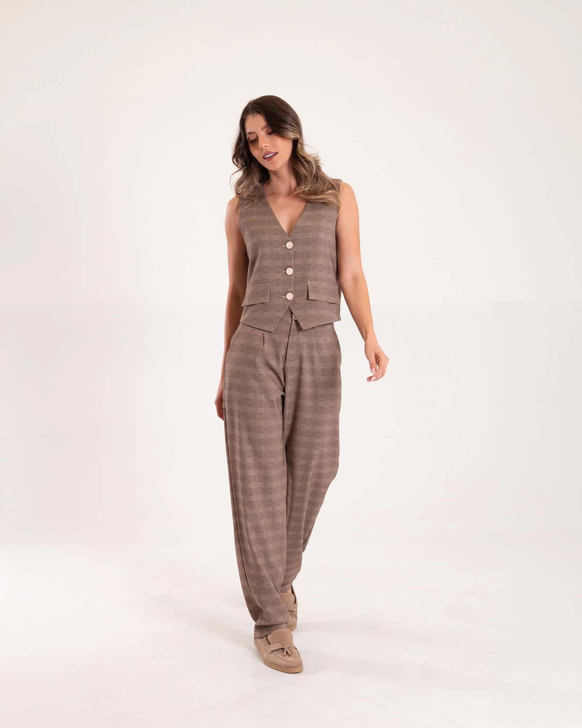 Chaleco caqui de cuadros para mujer