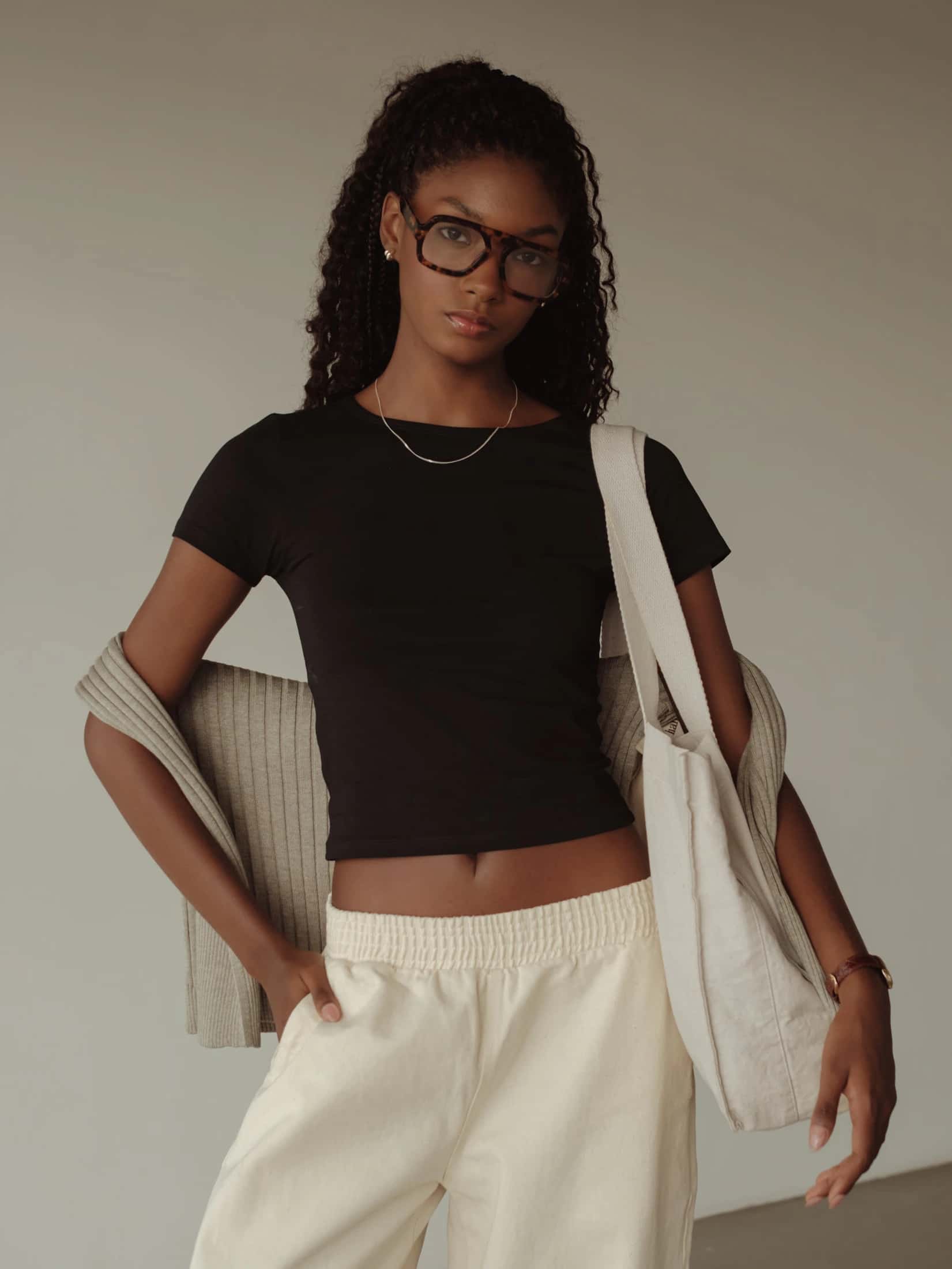 SIMPLY TEE - BLACK