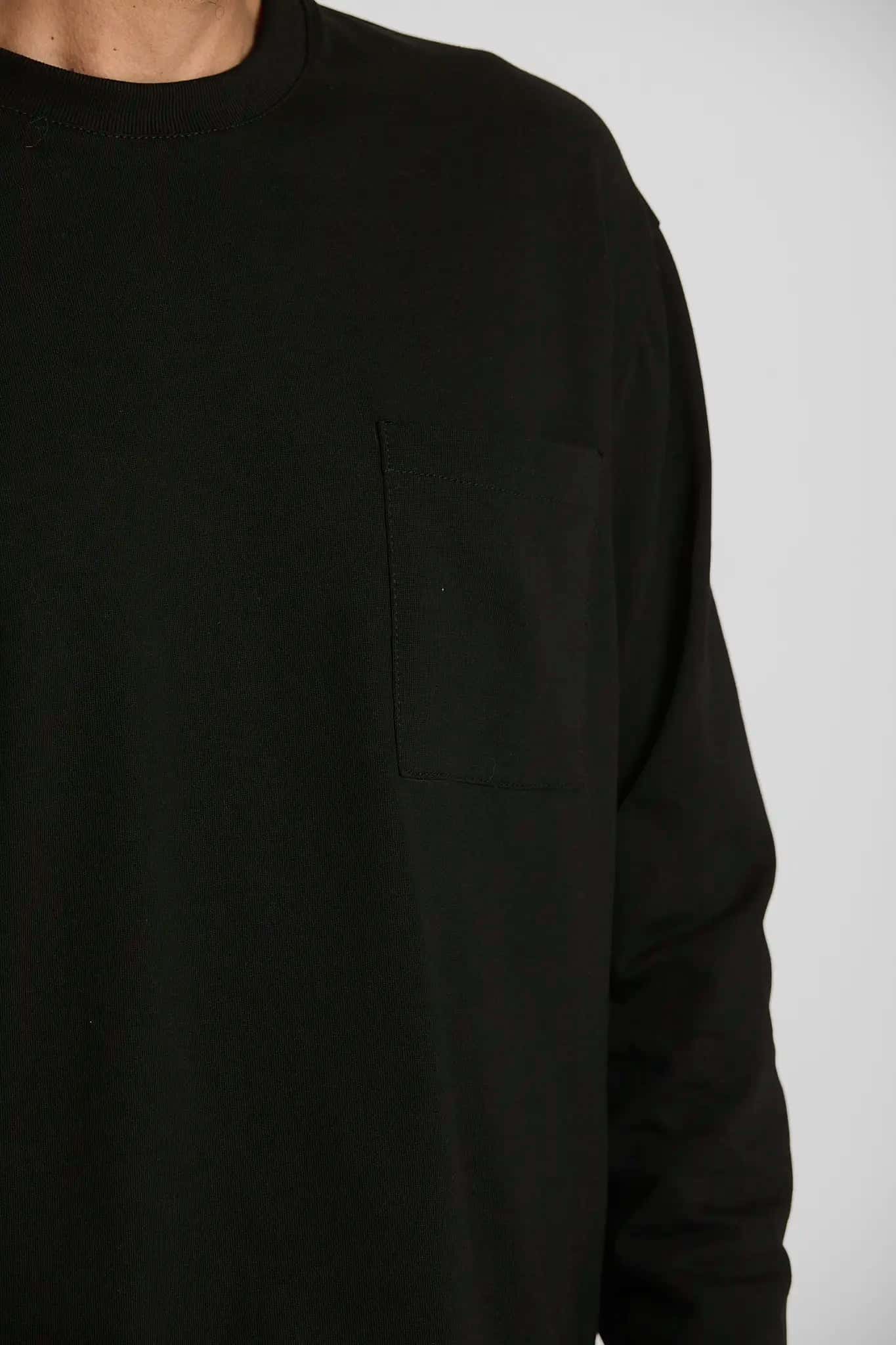 Camiseta Manga Larga Negra - miniatura 3