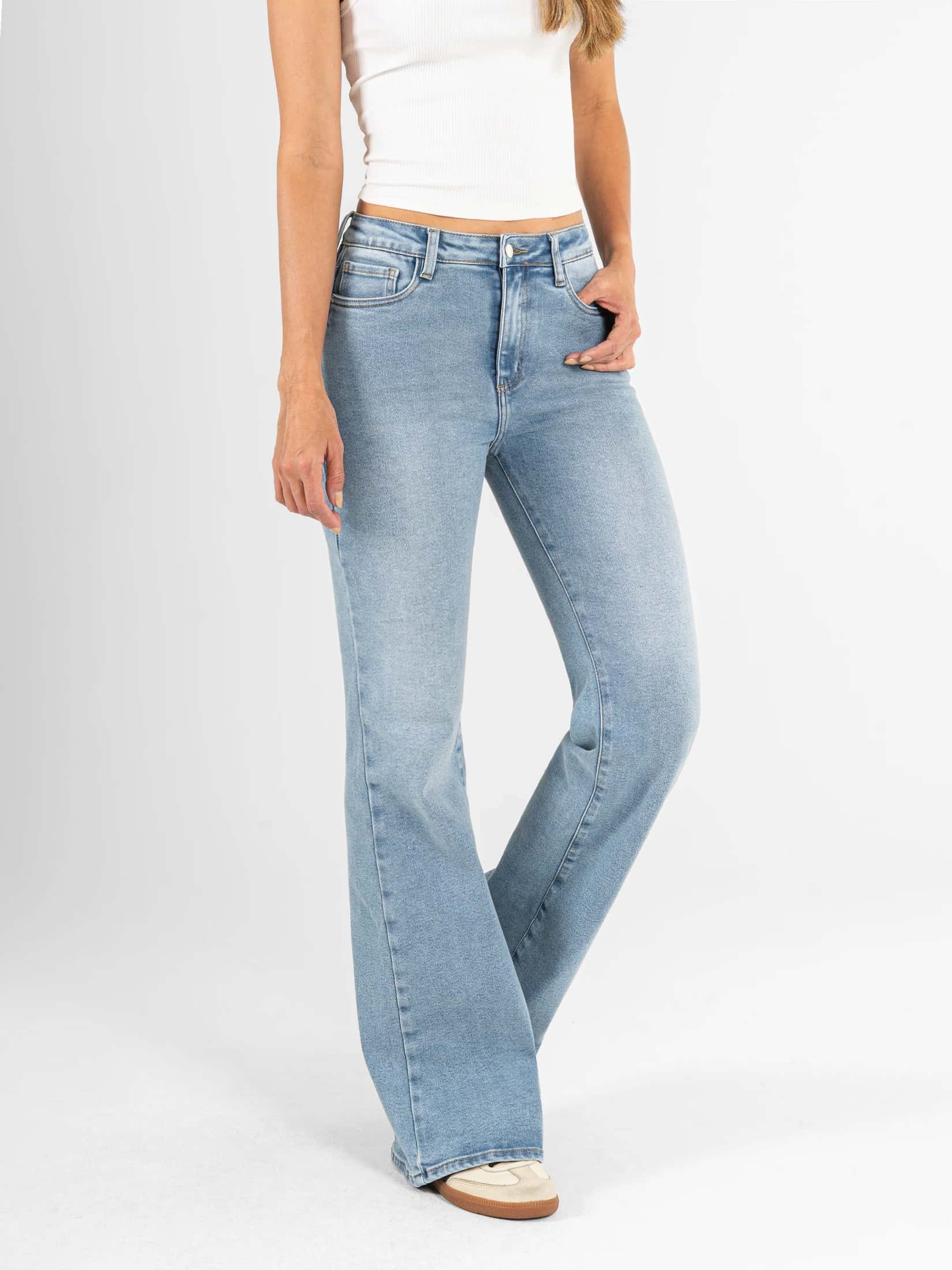 Ref: 066622 Jean flare stretch, bota ancha, tiro alto, tono azul medio - miniatura 3