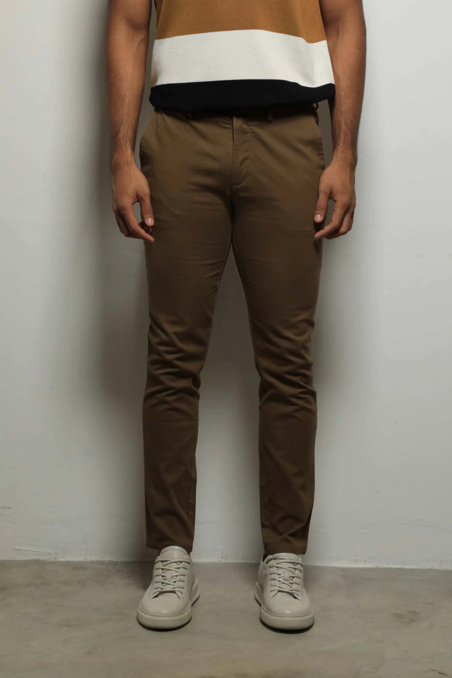 Pantalón Básico Café (Slim Fit)