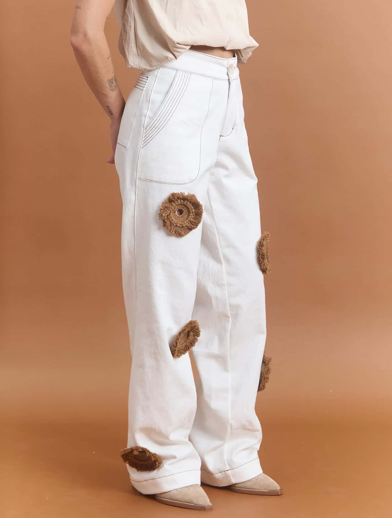 PANTALÓN VAQUERO DE LUNARES - miniatura 2