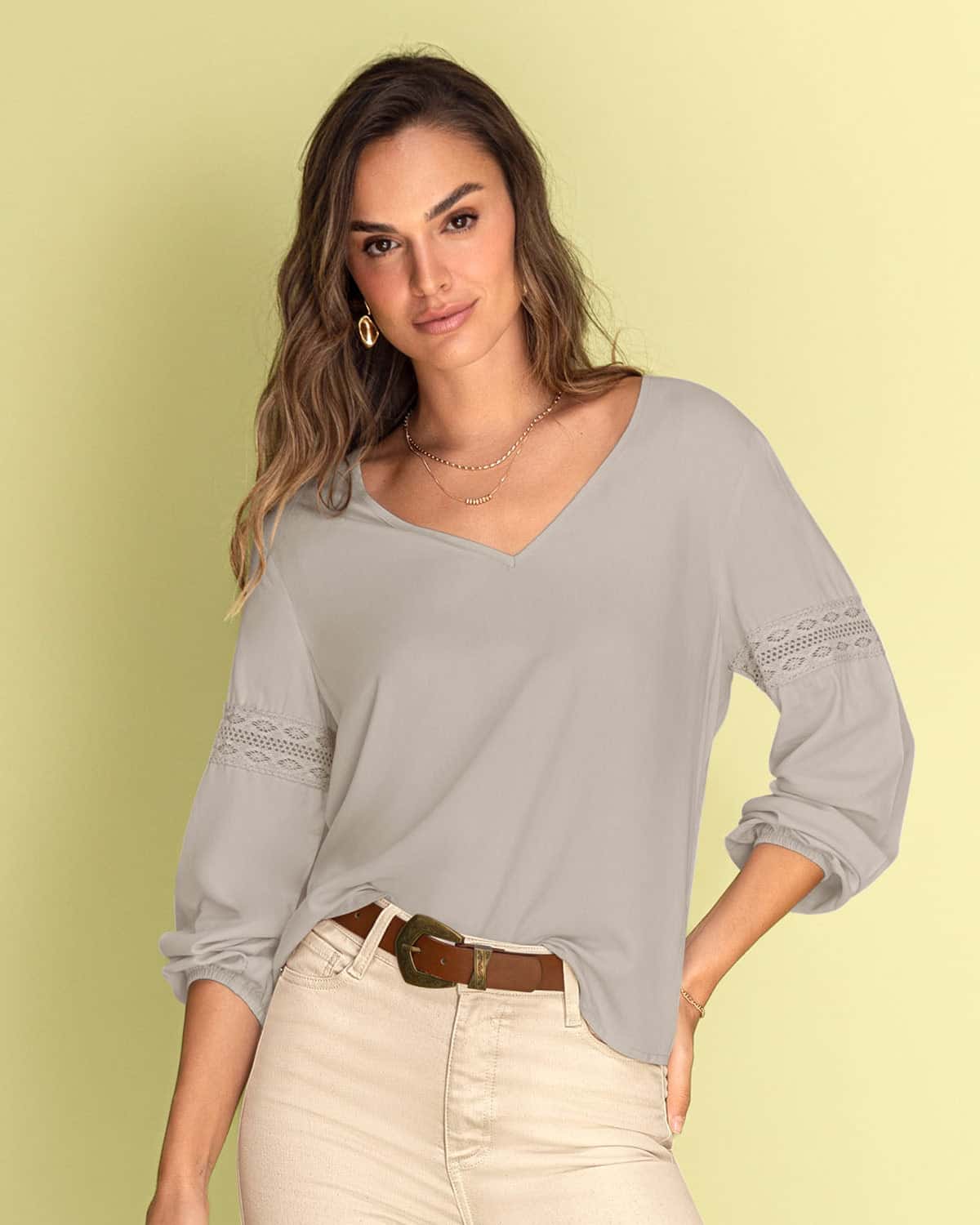 Blusa con detalle tipo encaje en mangas