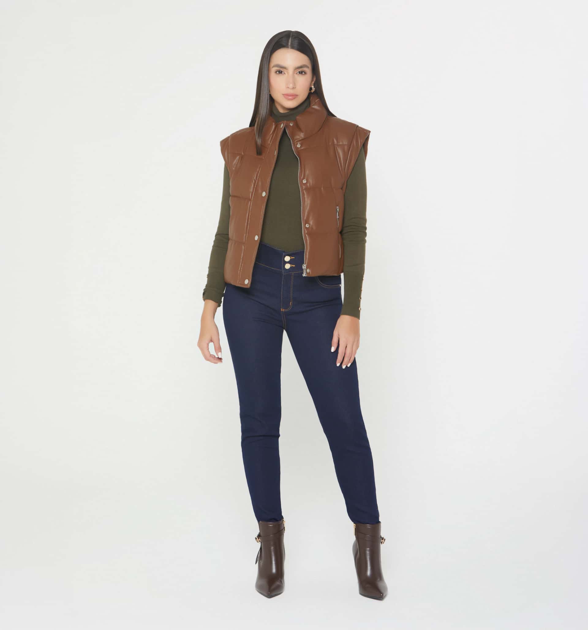 Jean ultraslim tiro medio con charretera