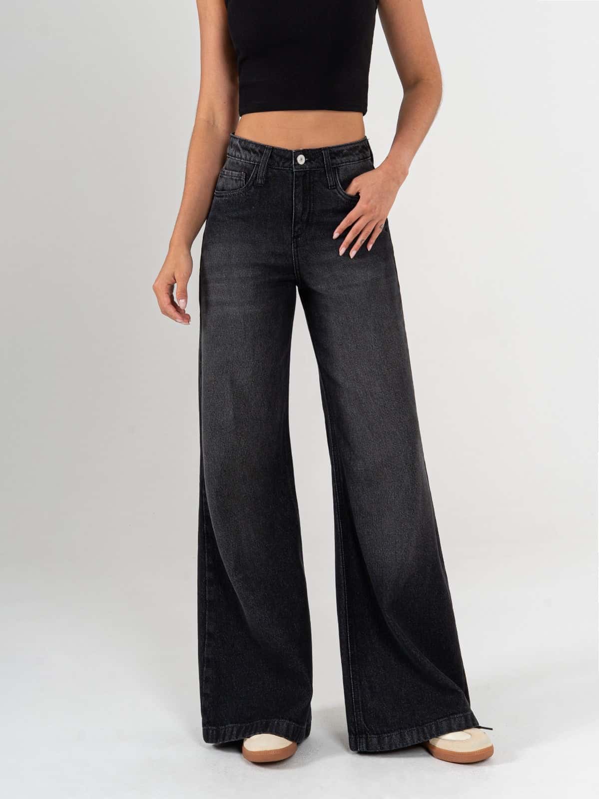 Ref: 065775 Jean palazzo, rígido, tiro medio, tono gris oscuro.
