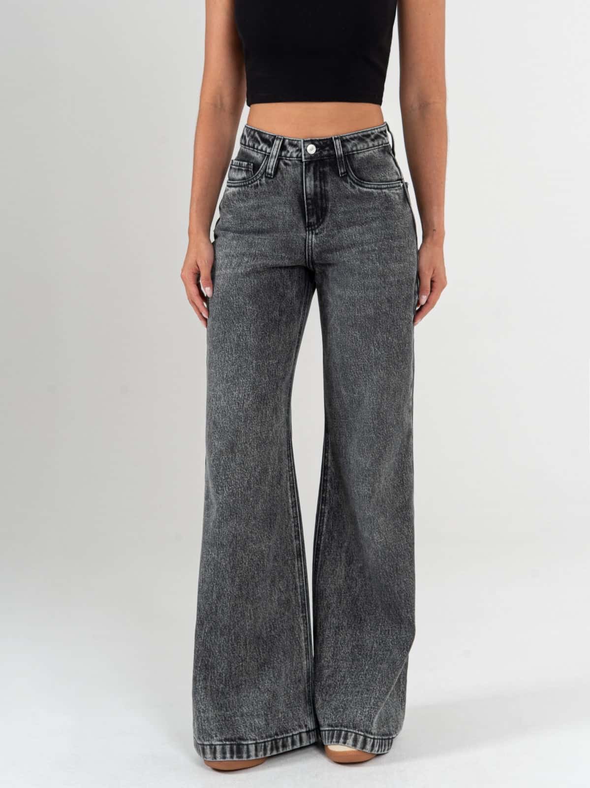 Ref: 065776 Jean palazzo, rígido, tiro medio, tono gris medio.