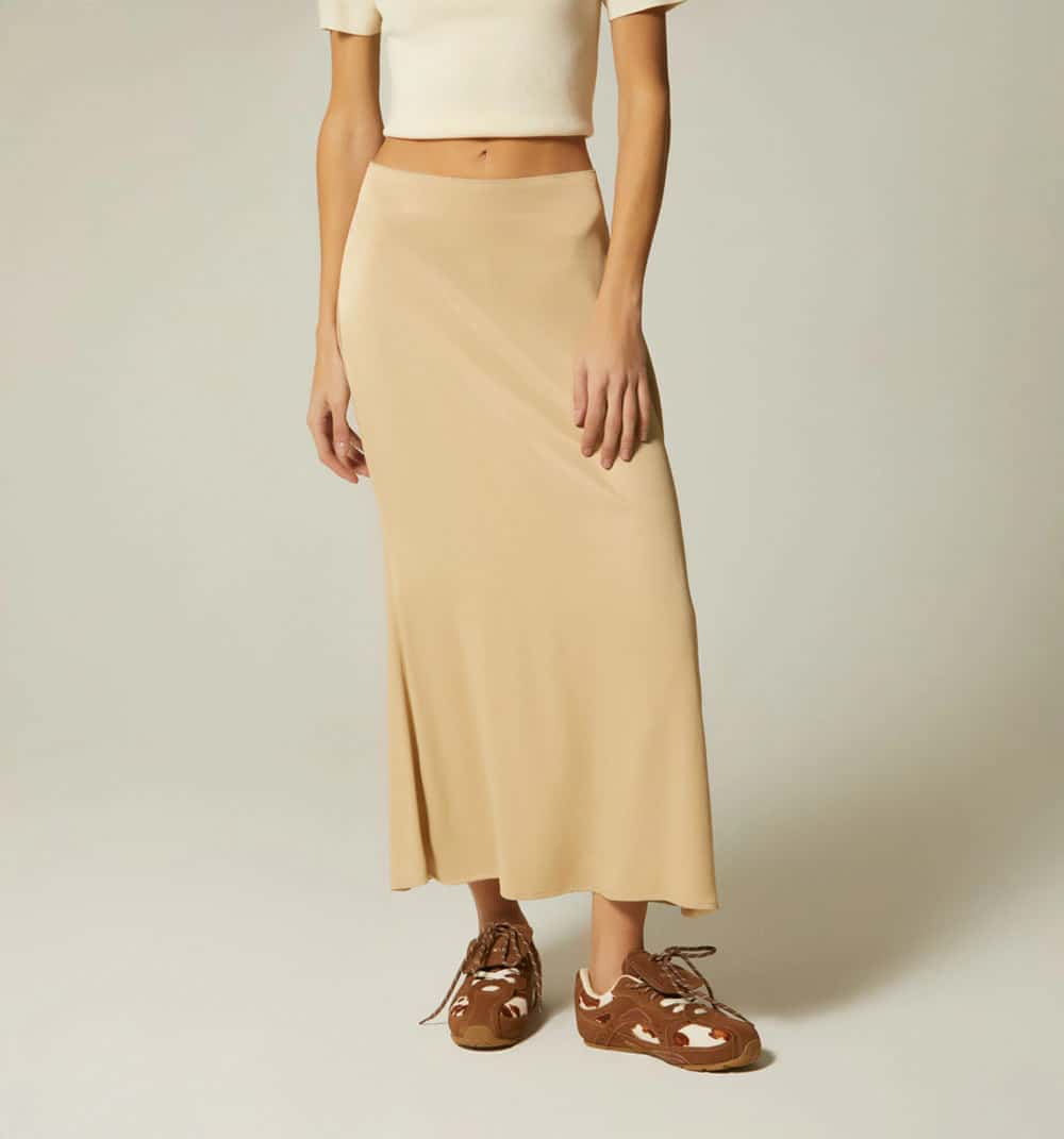 Falda midi