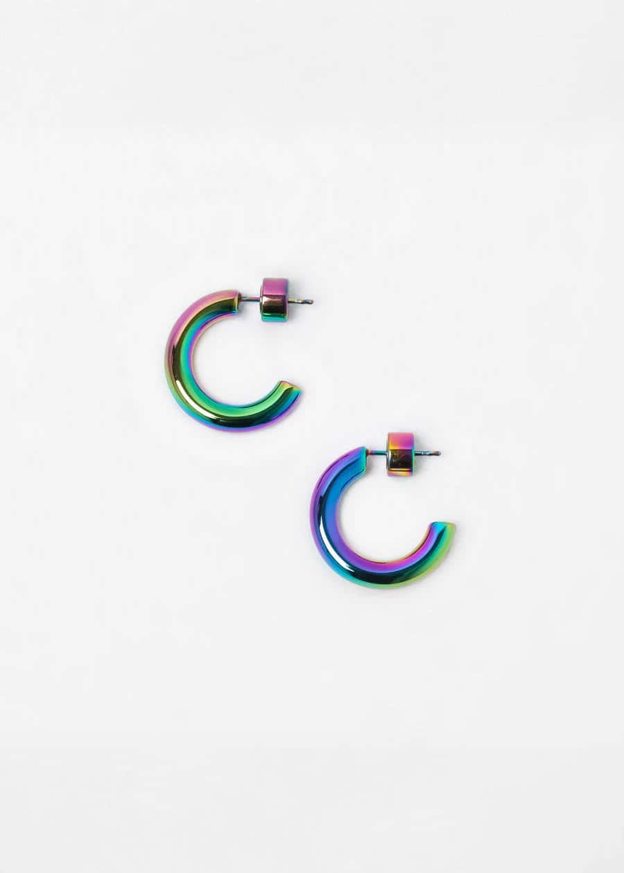 Poly Hoops Holographic