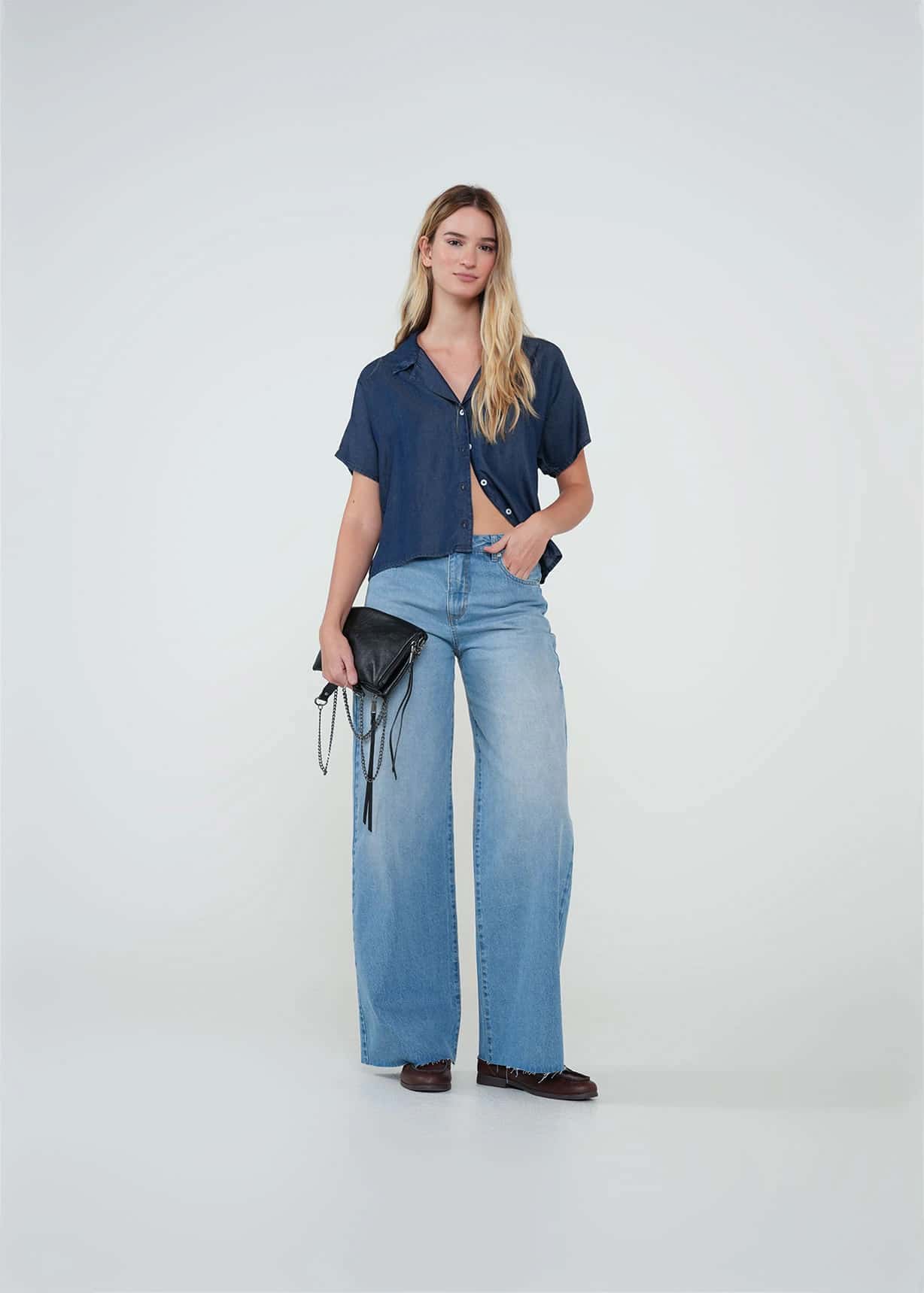 Camisa corta tipo denim