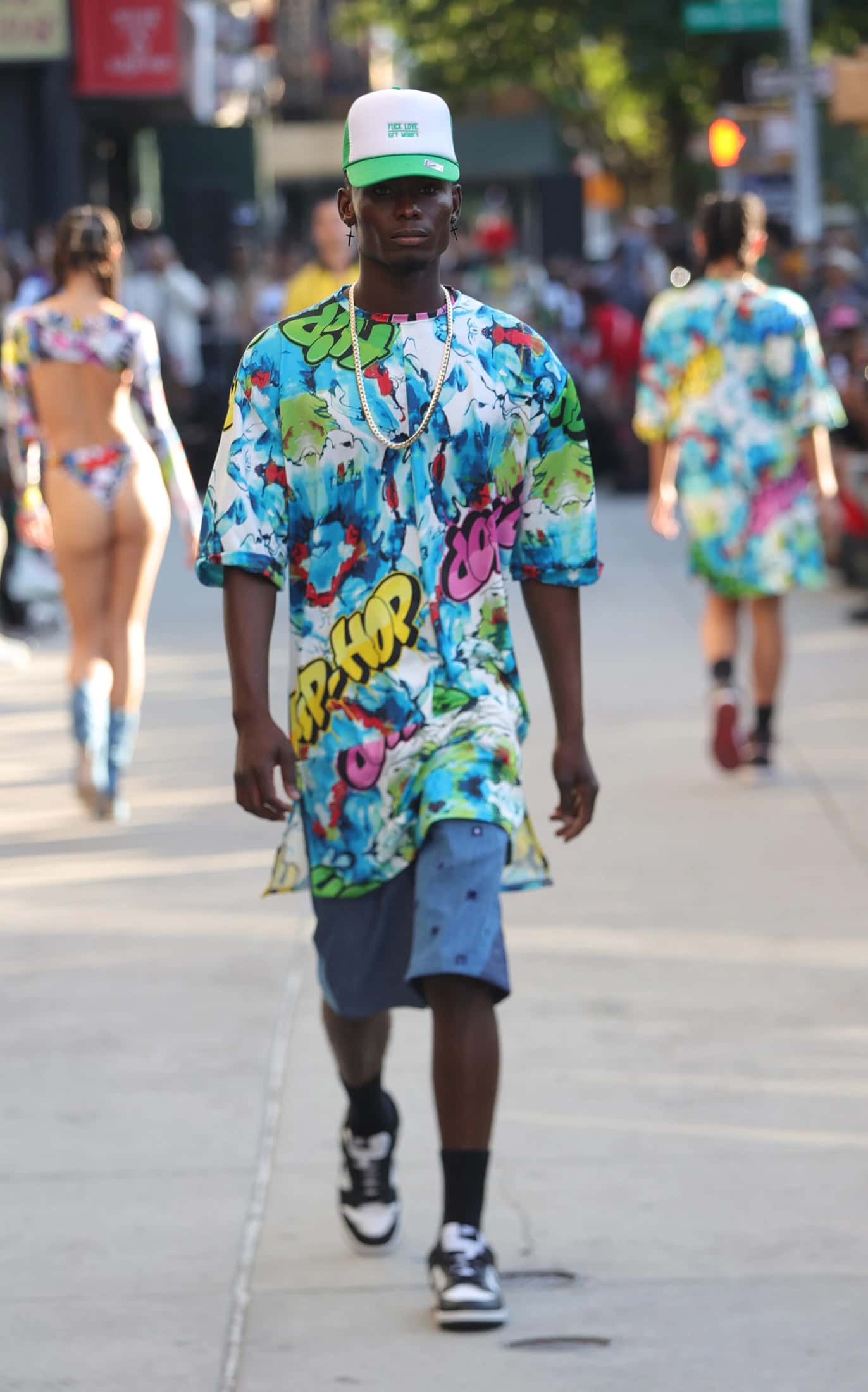 HipHop Tee and the shorts embroidered denim short
