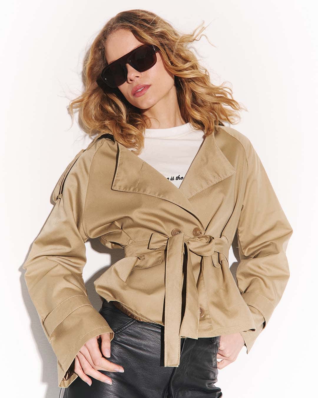 Chaqueta modern trench