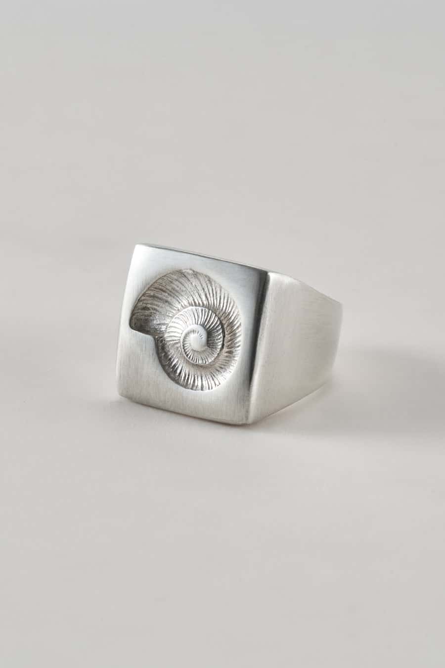 Anillo nautilus plata