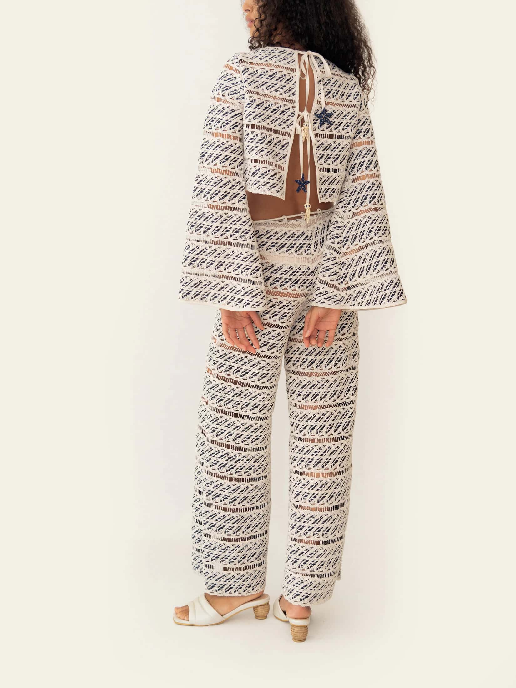 VERA PANT NAVY BACKGROUD WITH ECRU THREAD - miniatura 3