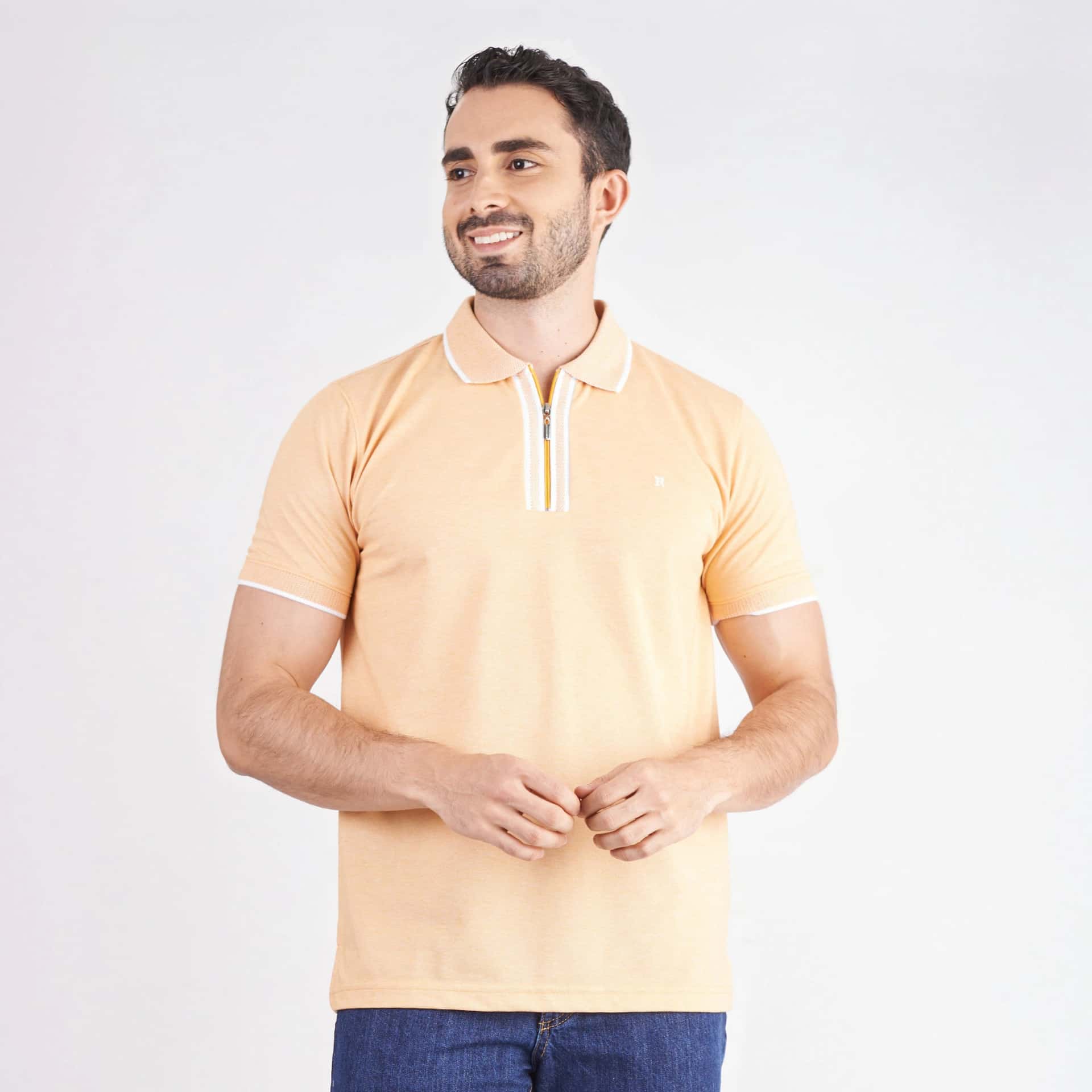 Camiseta tipo polo regular fit color naranja