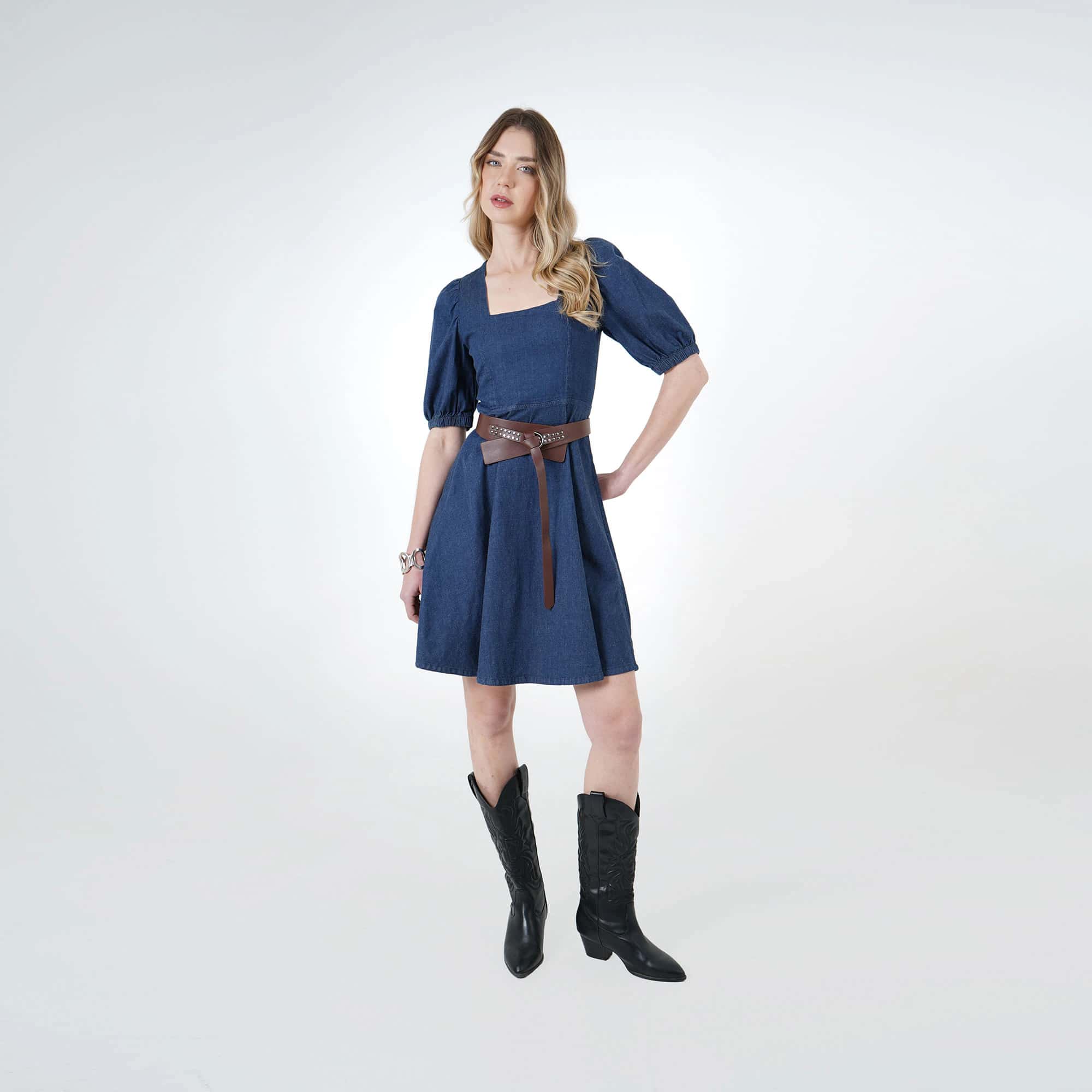 Vestido midi en denim cuello cuadrado mangas globo