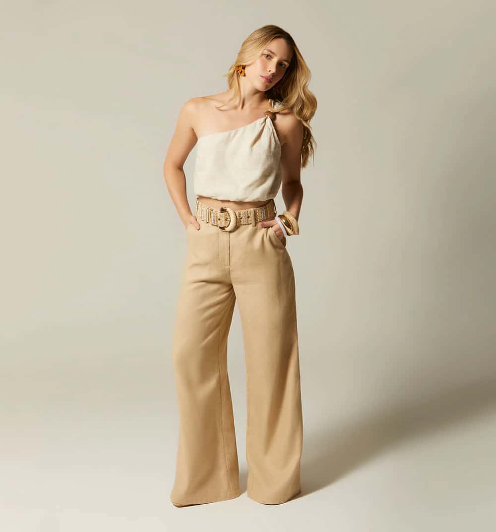 Blusa un solo hombro con insumo