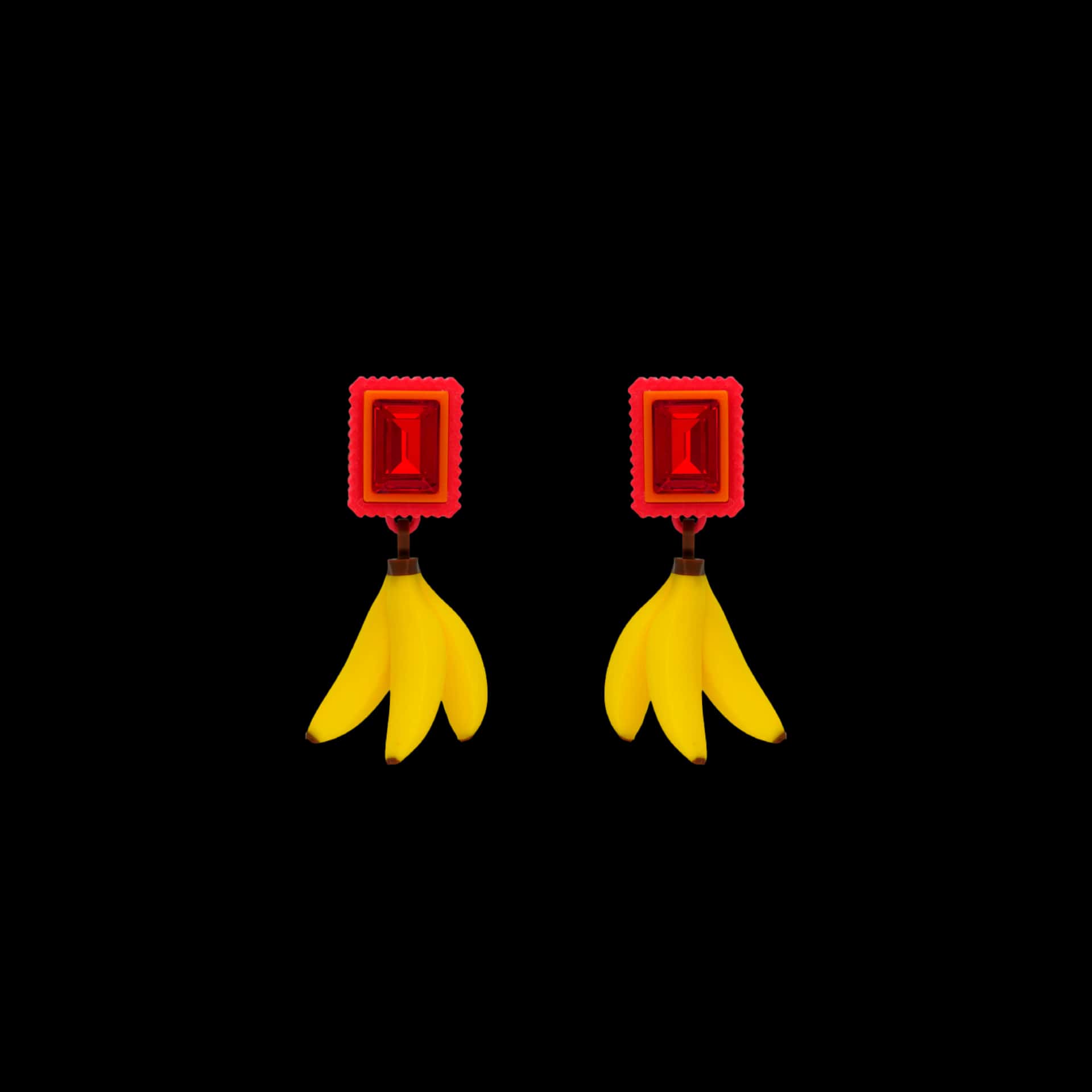 ARETES CRISTAL CON DIJE DE BANANO