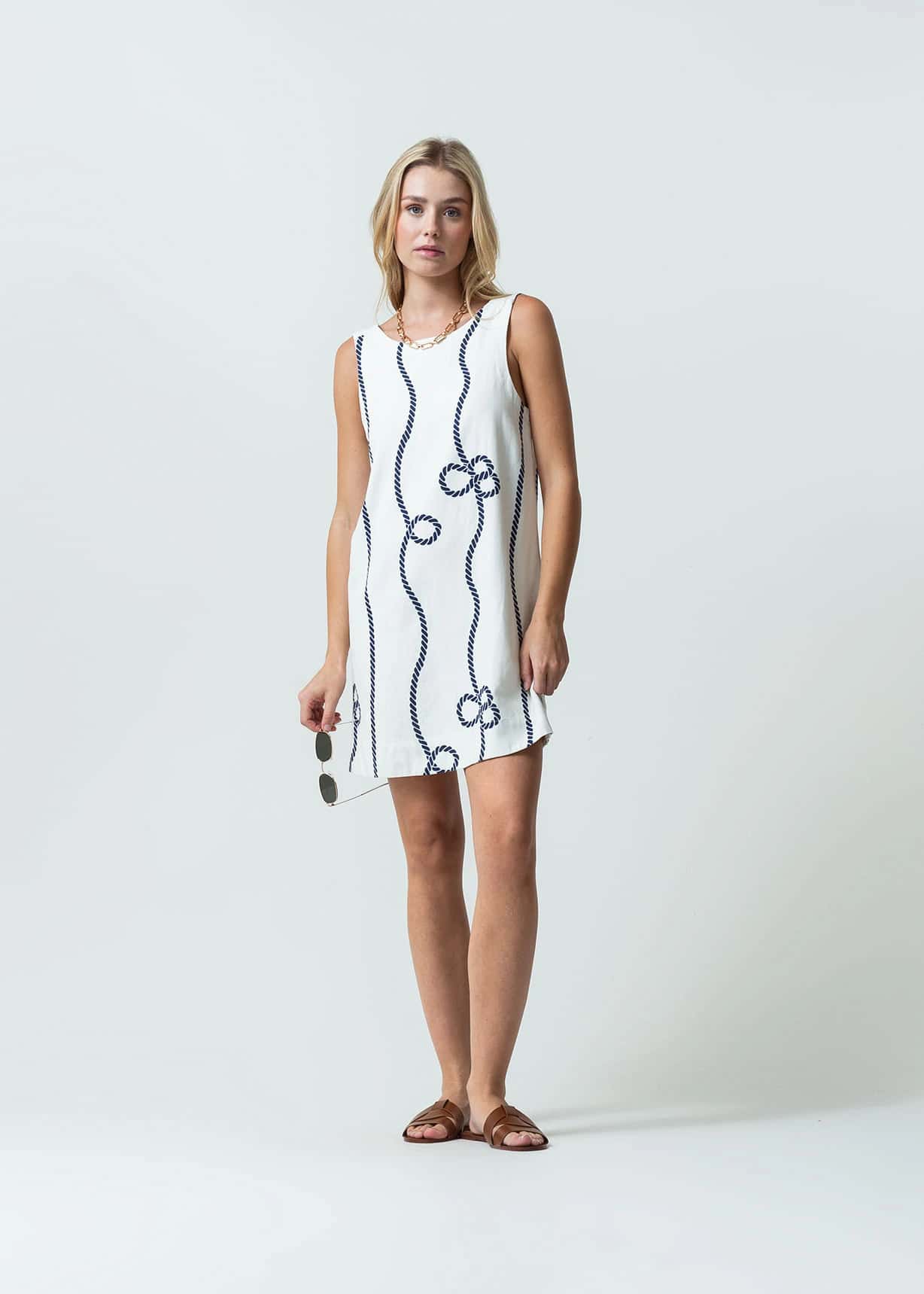 Vestido corto estampado para el verano