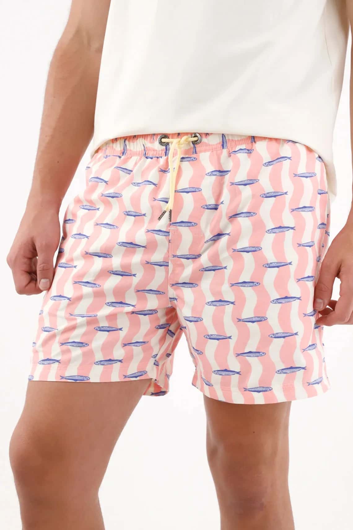 Pantaloneta de baño regular con estampado de peces en poliéster rosa coral para hombre