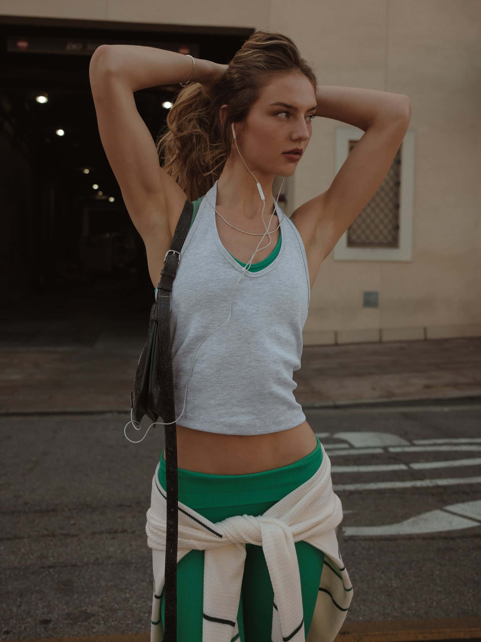 HALTER RIB TOP - CREAMY GRAY - miniatura 5
