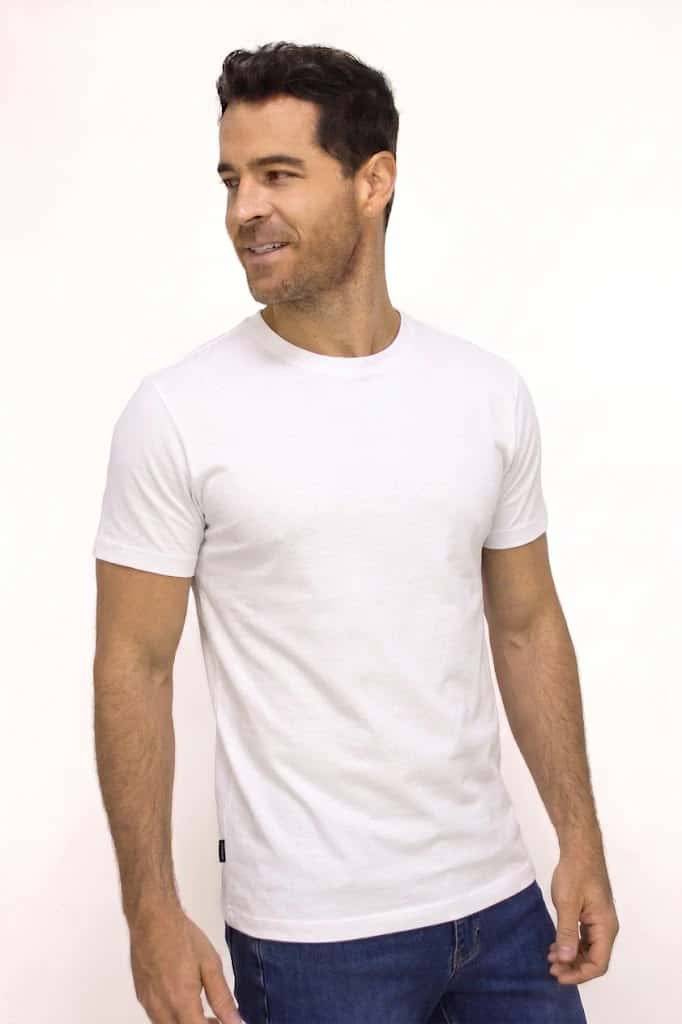 CAMISETA BÁSICA LIVIANA CUELLO REDONDO MARFIL PARA HOMBRE