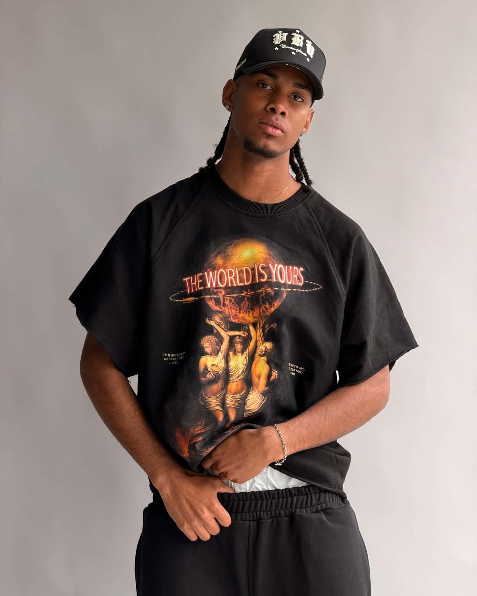 CREWNECK THE WORLD IS YOURS - miniatura 1